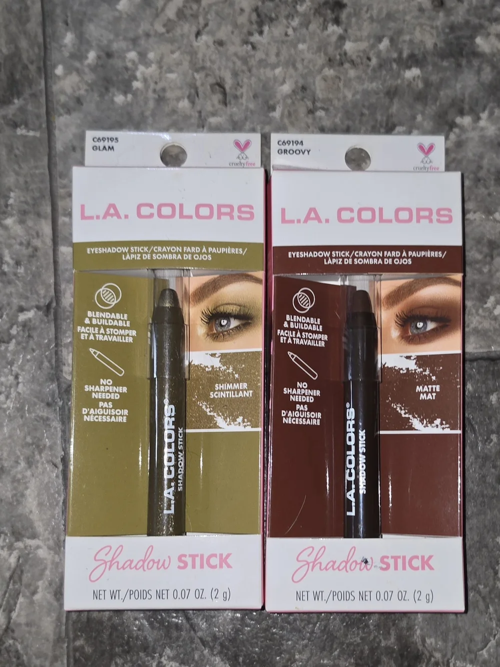 L.A. COLORS Shadow Stick Duo — Olive (Glam) & Brown (Groovy) BNIB